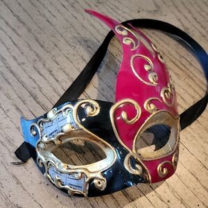 Black and red musical Note Masquerade mask 🖤❤️